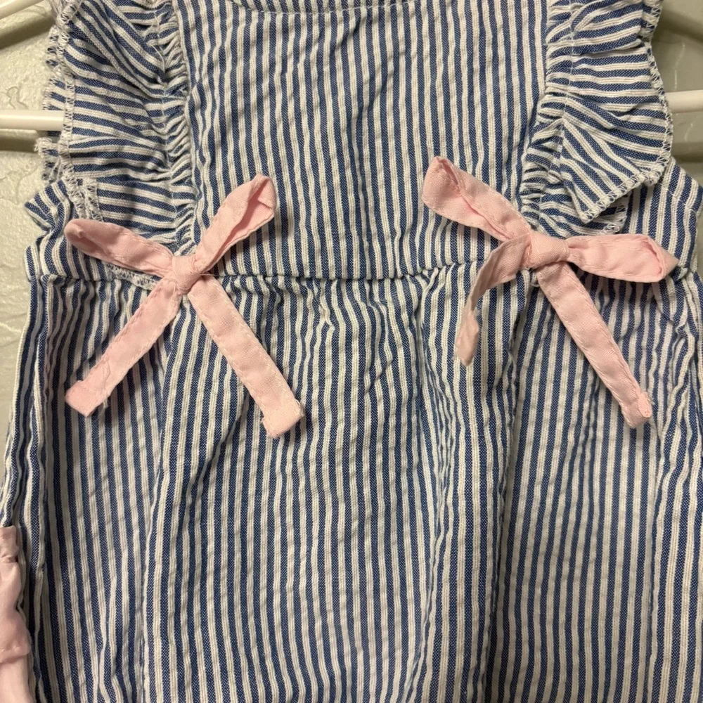 ⭐️Ruffle Butts blue and white striped pink bow ruffle romper 0-3 months